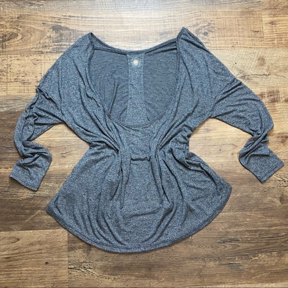 Gaiam Racerback Long Sleeve Yoga Top Small womens top small